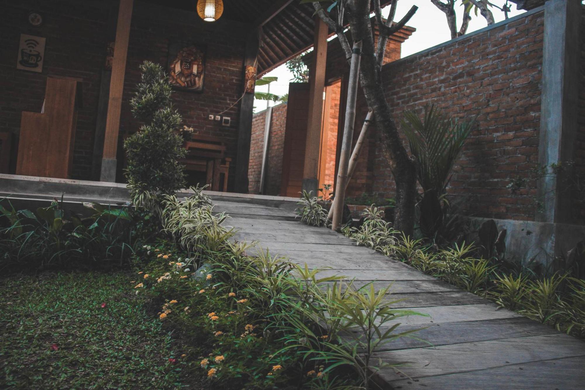 The Govardhan Homestay Canggu  Ngoại thất bức ảnh